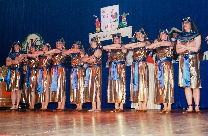 Datei:1997 Funkengarde.jpg