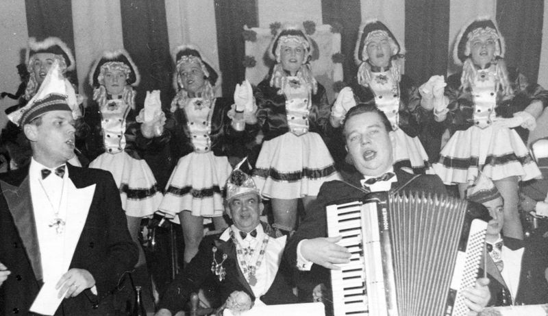 Datei:1965 Funkengarde.jpg