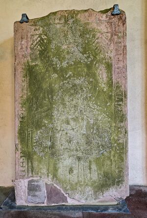 Grabstein unbekannter Ritter 1.jpg