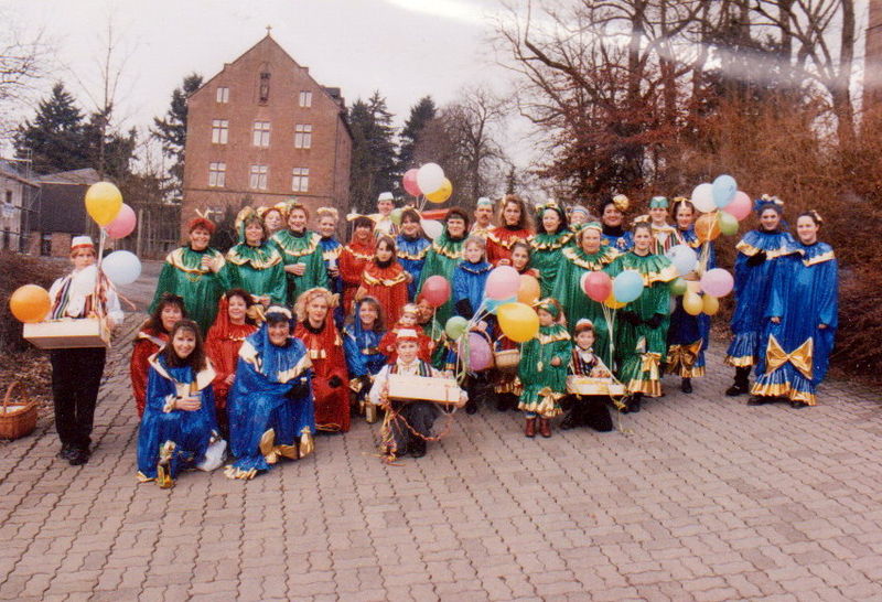 Datei:1997 Wehrbüschgruppe.jpg