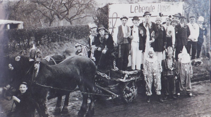 Datei:1934 Karnevalsumzug.jpg